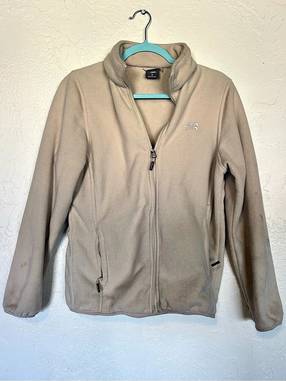 New Balance Fleece Full-Zip Jacket in Beige Size Medium